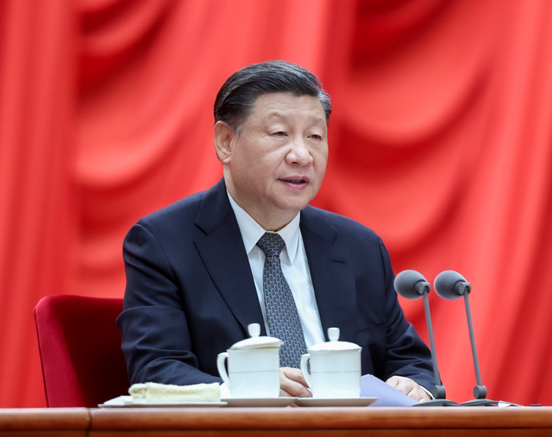 4月3日，學(xué)習貫徹習近平新時代中國特色社會主義思想主題教育工作會議在北京召開。中共中央總書記、國家主席、中央軍委主席習近平出席會議并發(fā)表重要講話。